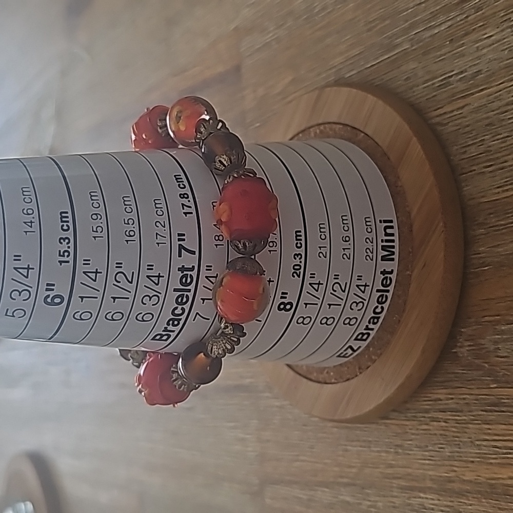 Vintage Art Deco Hand Crafted Stretchy Beaded Bracelet. - Picture 5 of 6